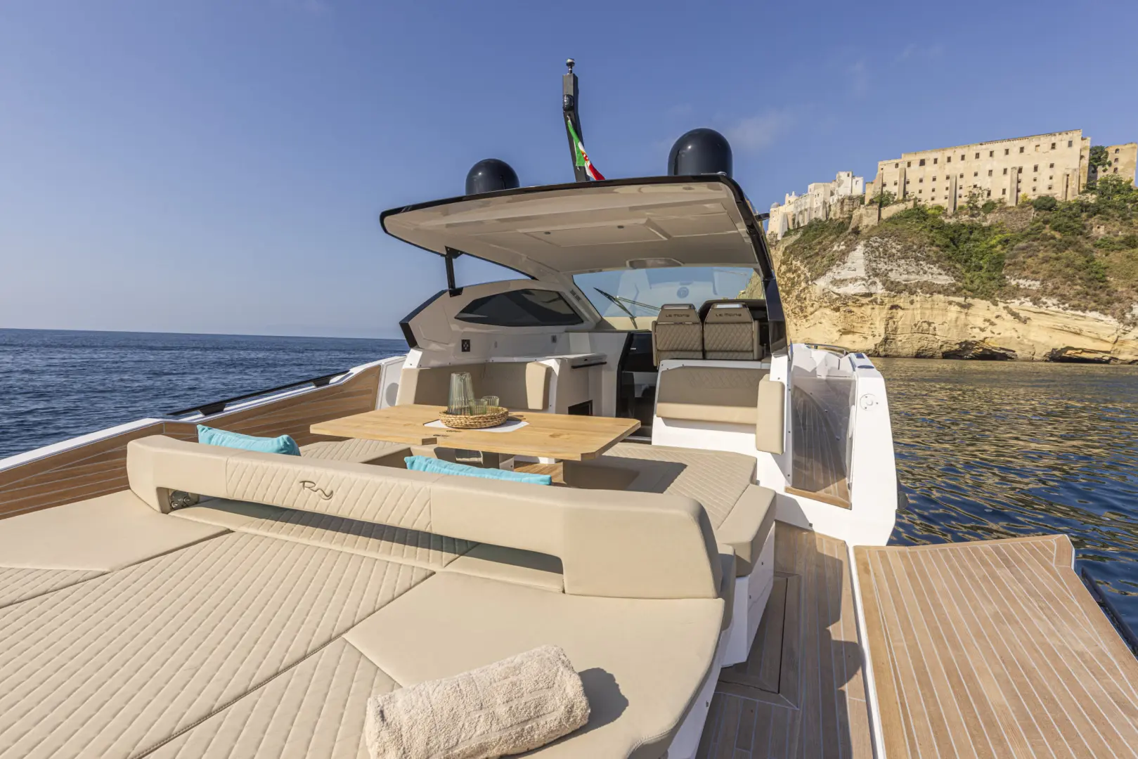 ÖNE ÇIKAN ÖZELLİKLER