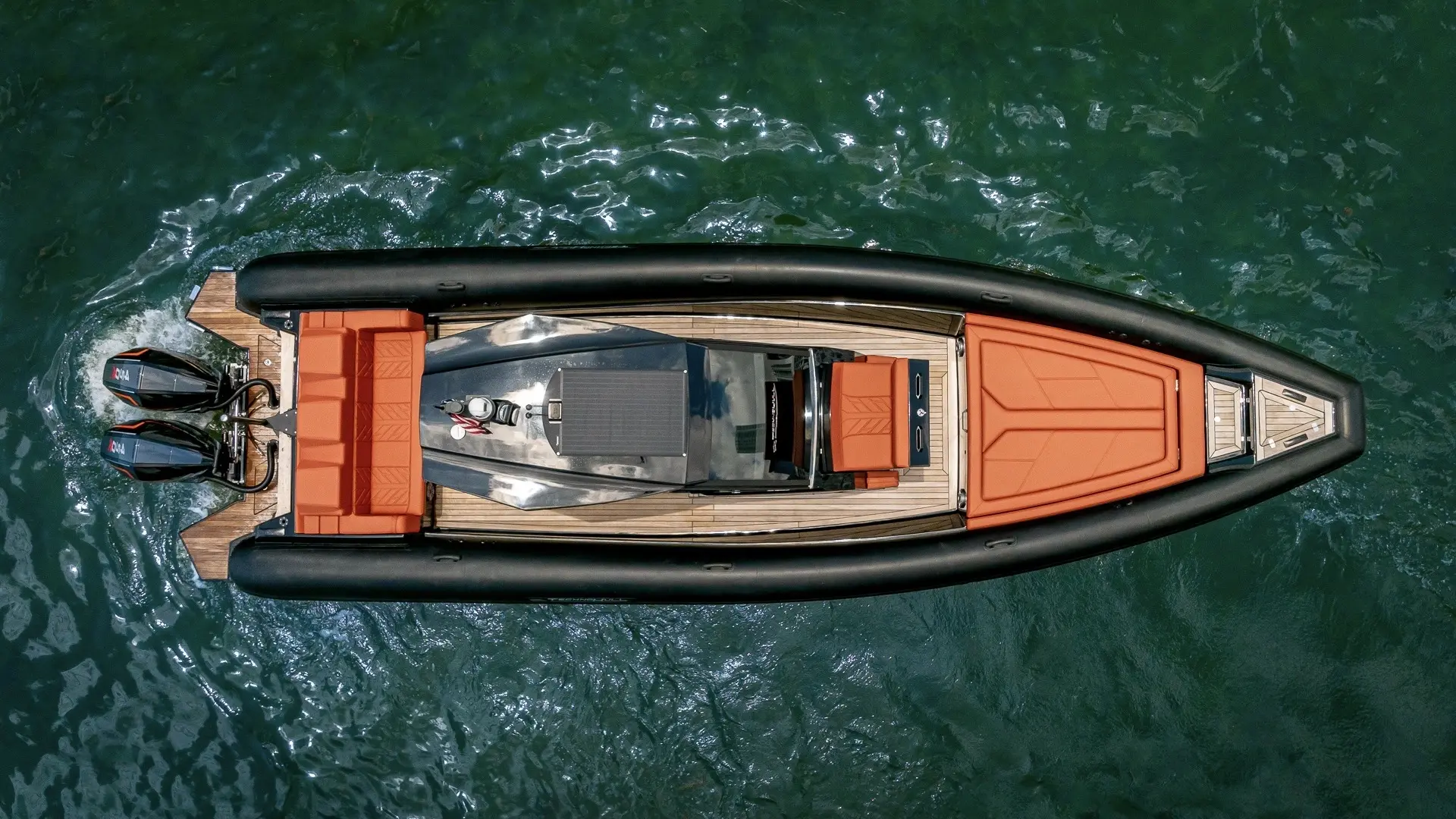 Yat standardında ekipman ve işçilik