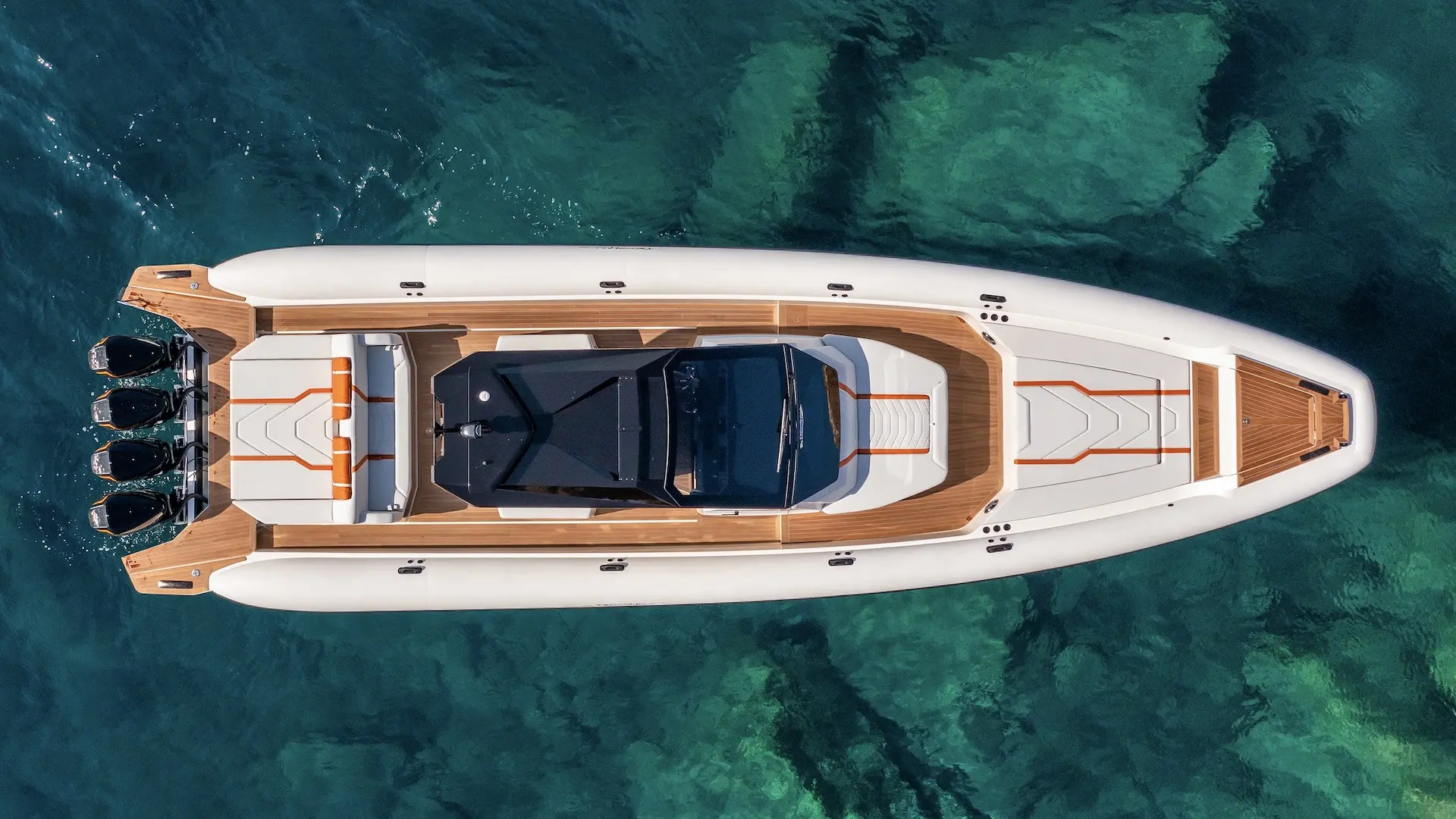 Modern çizgiler, güçlü karakter